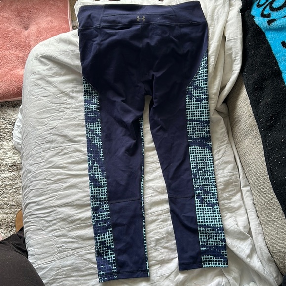 UA Capris - Picture 3 of 3